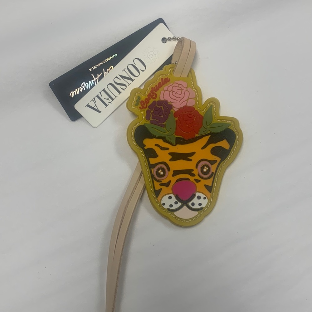 Consuela Charlie bag tag